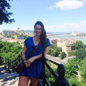 Amritt Intern - International Relations - Testimonial Photo #1_Gina